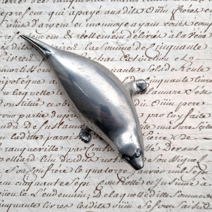 sculpture animal harp seal