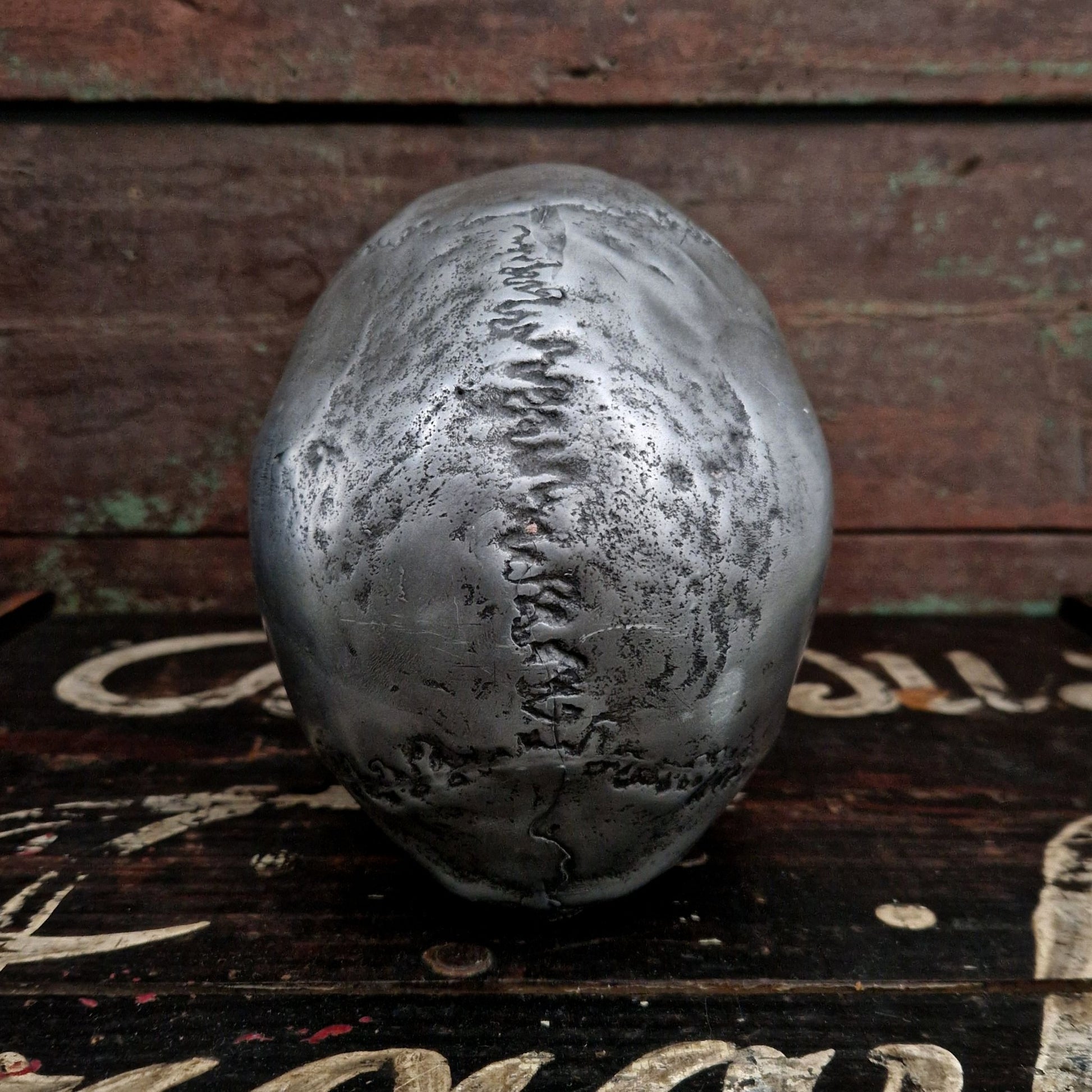 sculpture crane étain style gothique