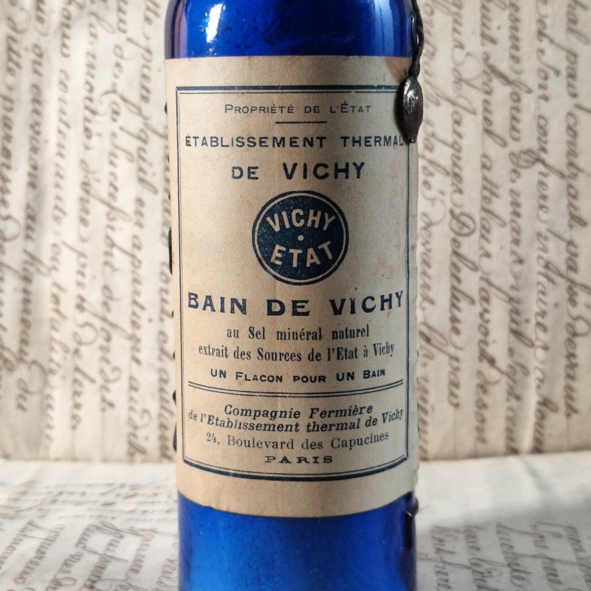 Flacon thermal scellé "Bain de Vichy - Etat", vers 1940