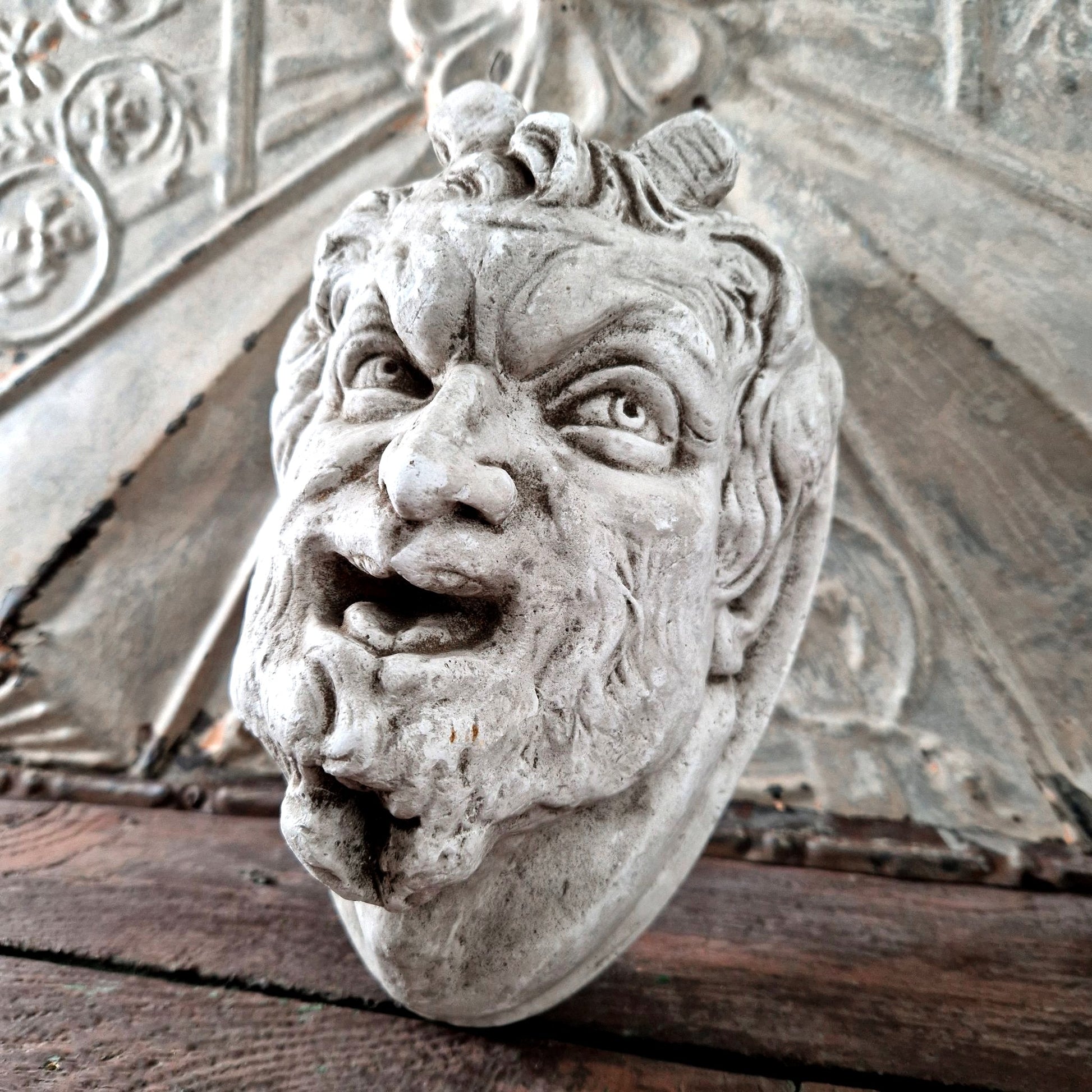 tete de démon grotesque xixe