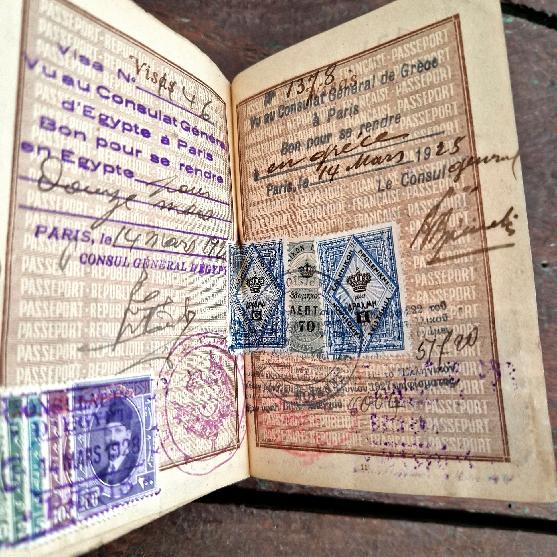 timbres grecs passeport français