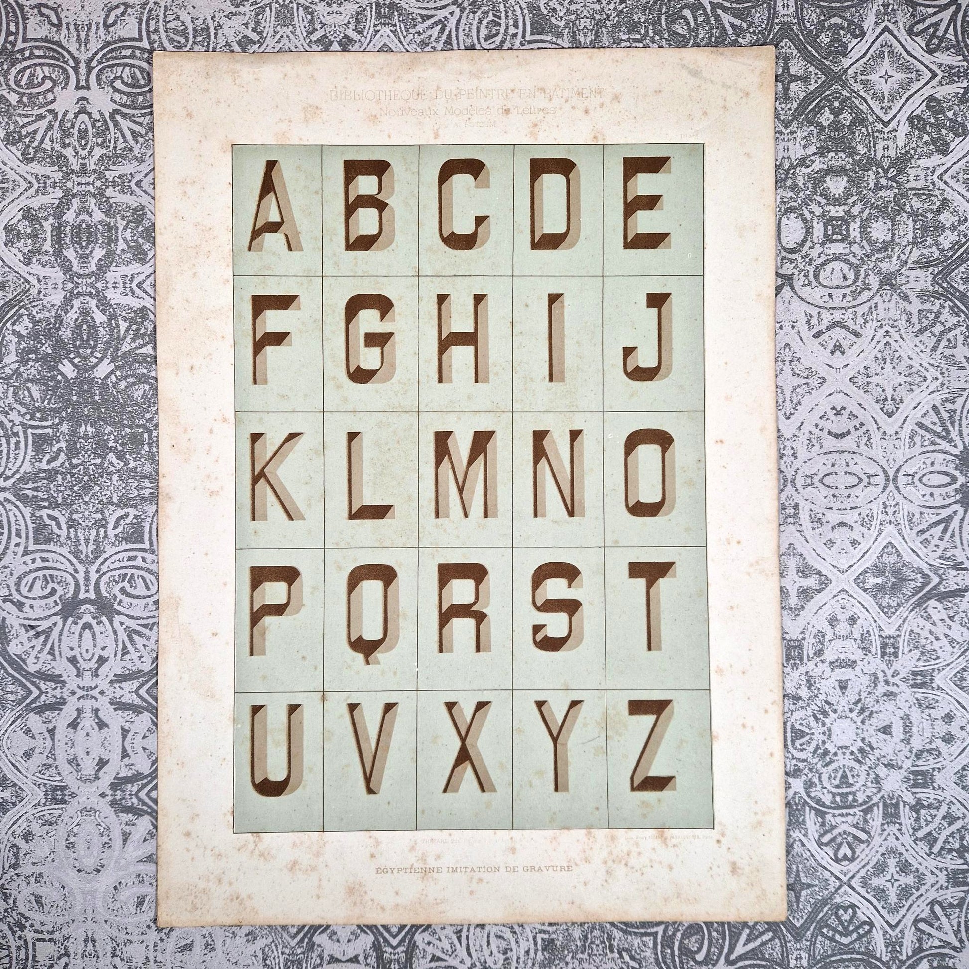 typographie egyptienne imitation de gravure botzum