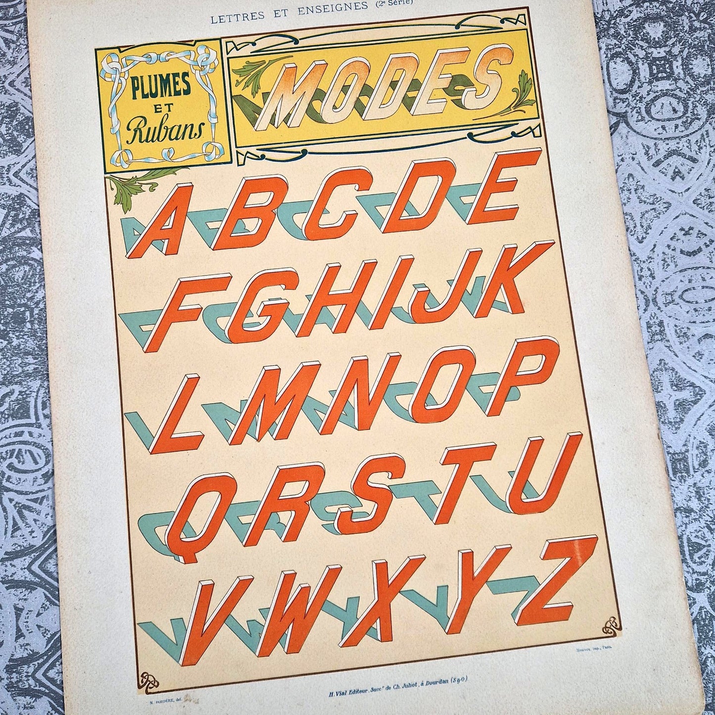 typographie enseigne mode