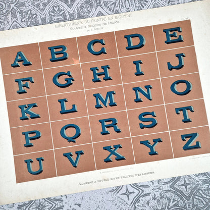 typographie relief enseigne belle époque