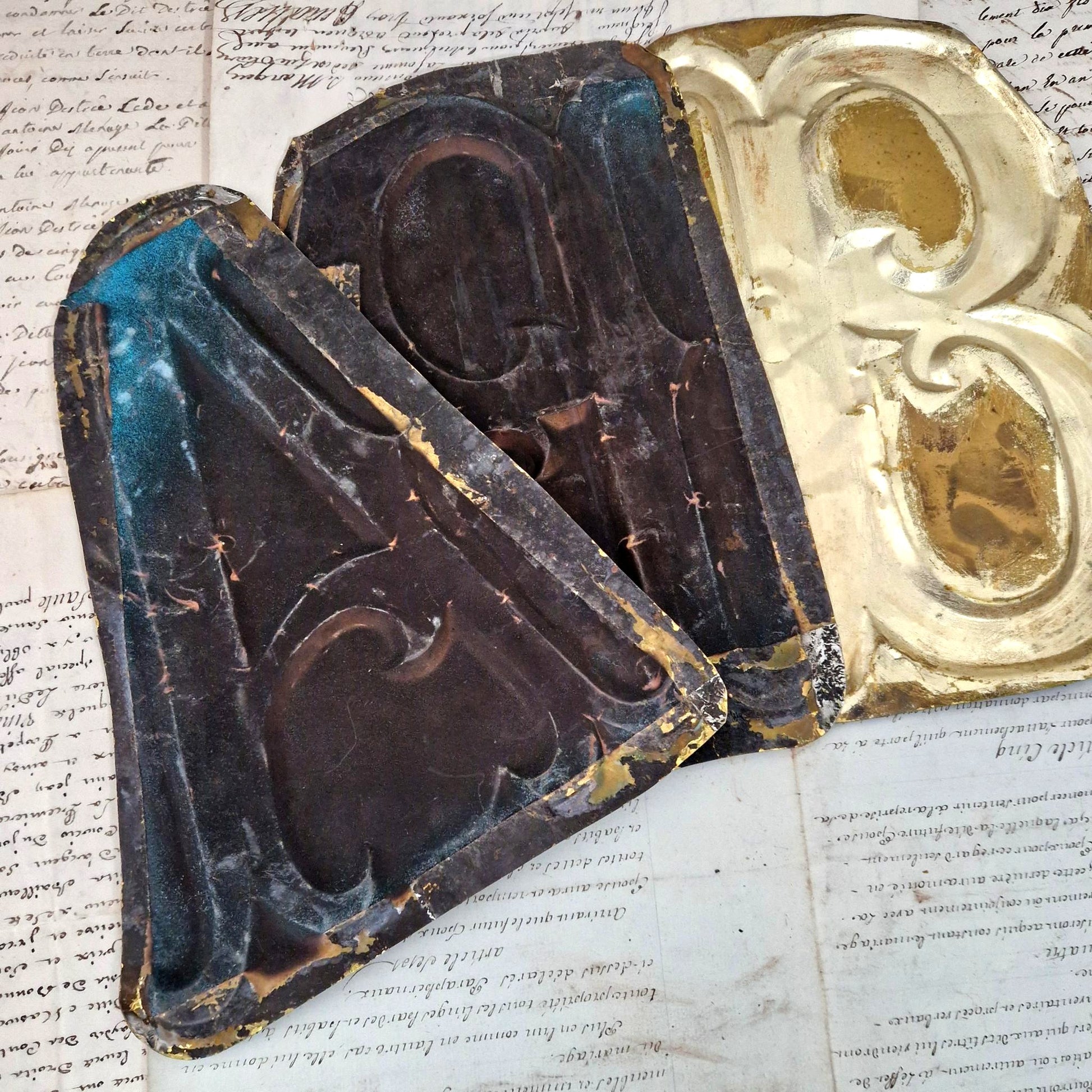 vintage bar letters france