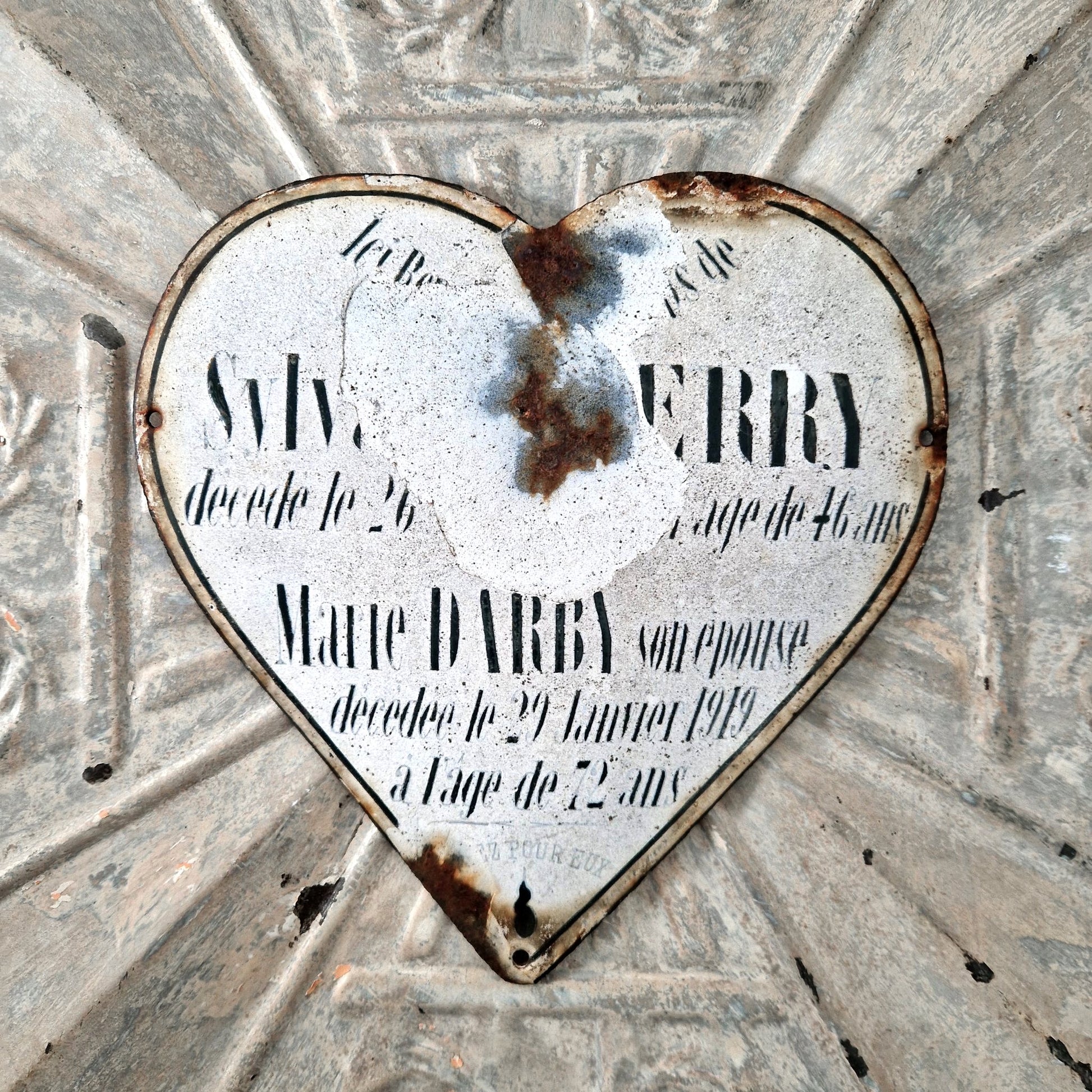 vintage enamel heart memorial plaque