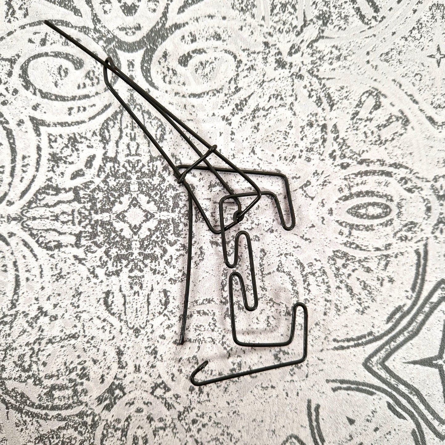 vintage logic game letter e