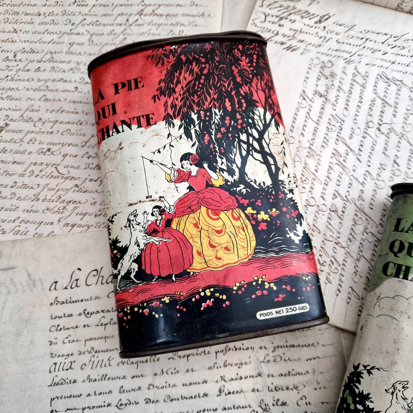 vintage tin la pie qui chante