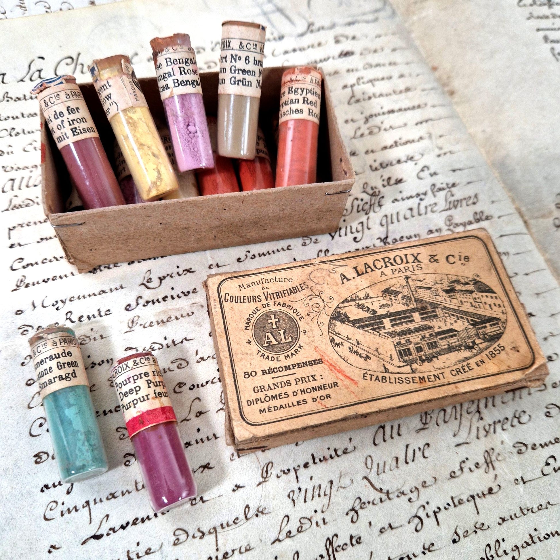 vintage vitrifiable pigments set