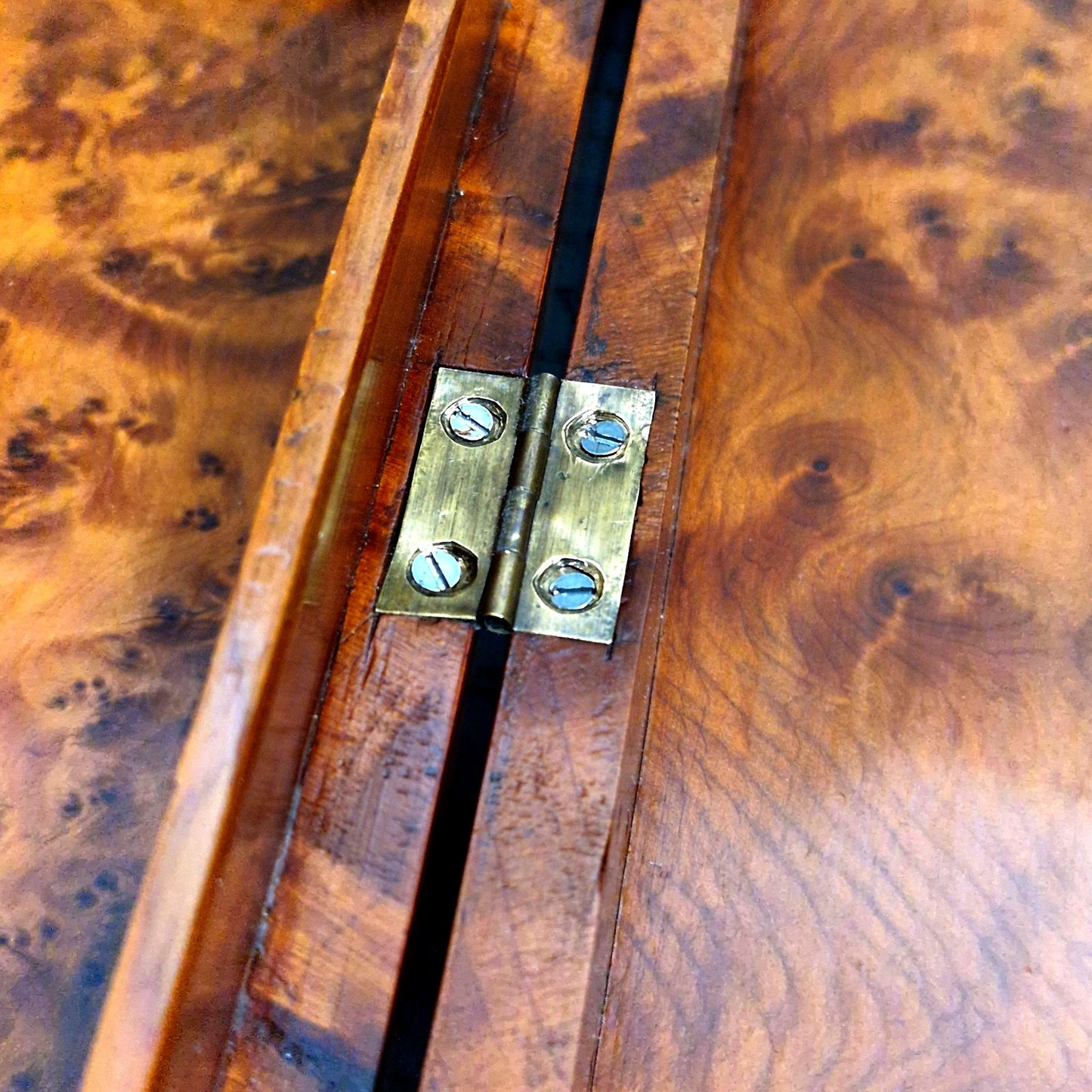 vintage wooden box burl finish