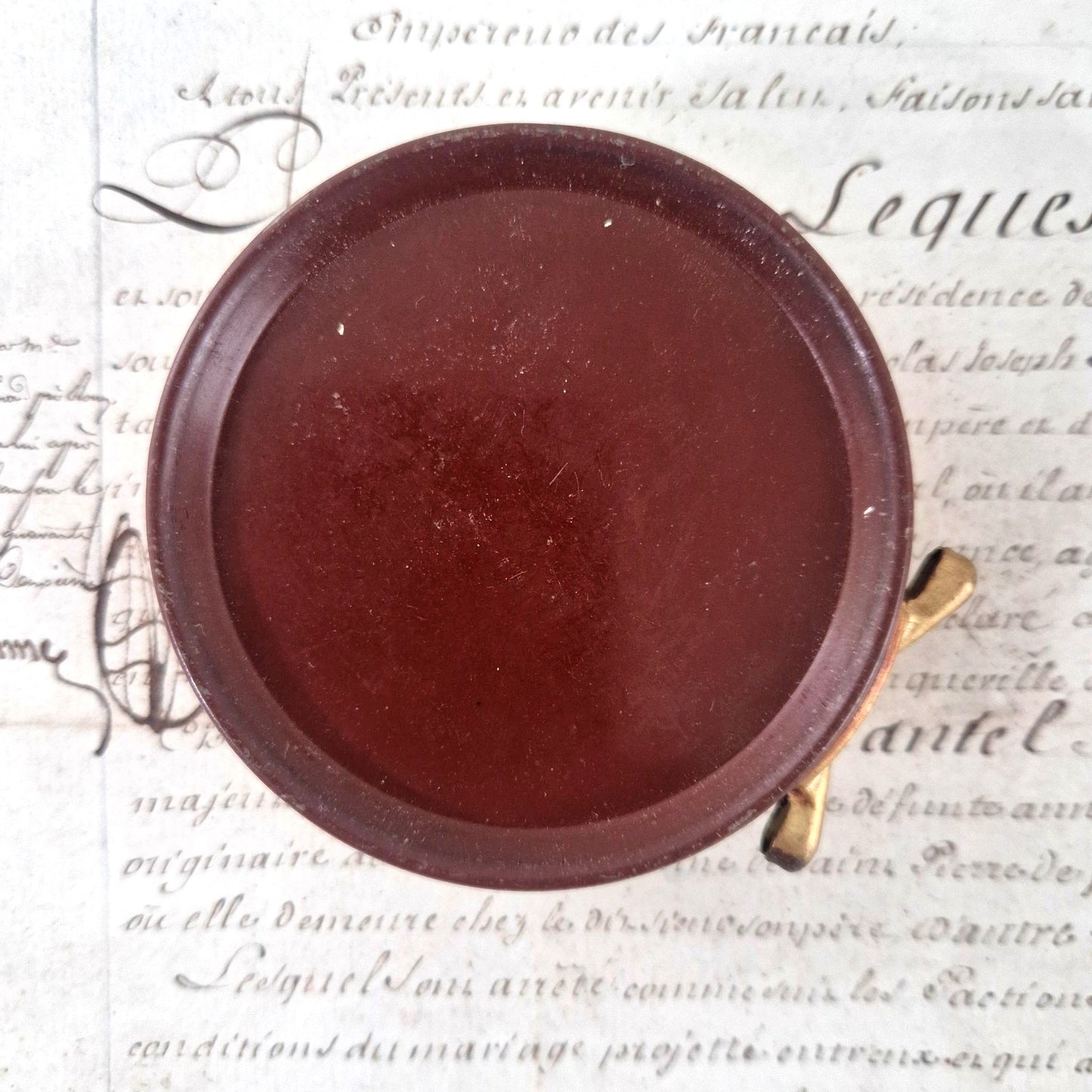 vintage zig-zag polish box