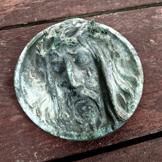 visage du christ en bronze, religieux