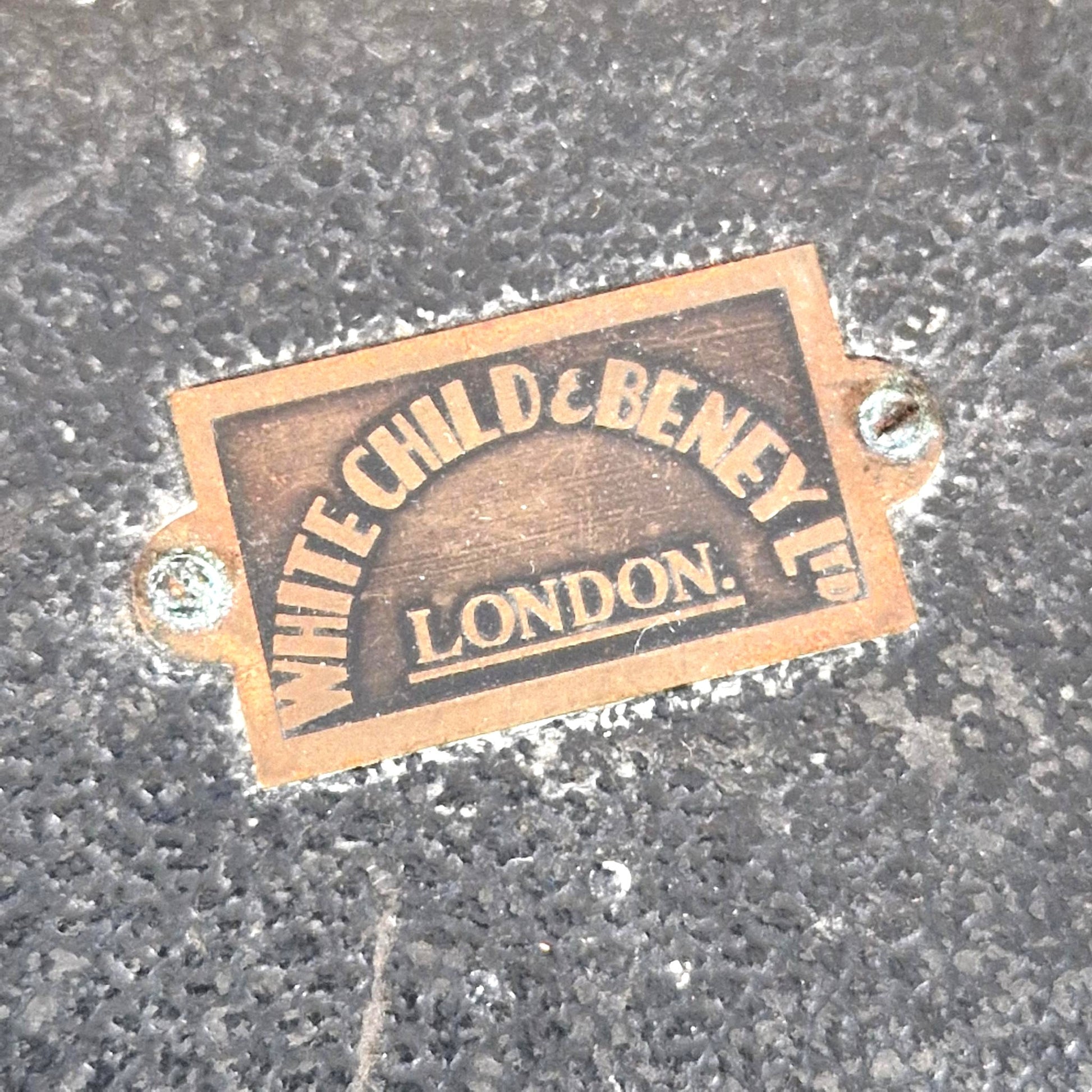 white child beney london loupe