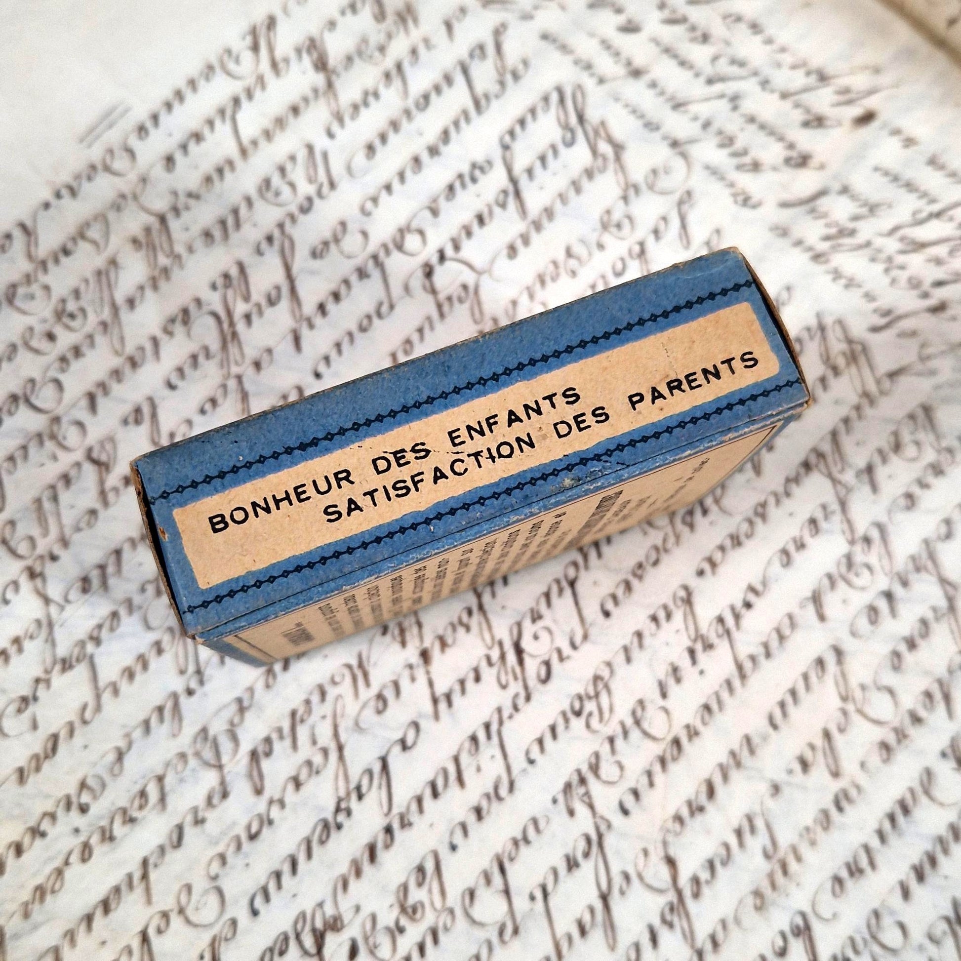 ww2 anti nazi satirical box hitler 1945